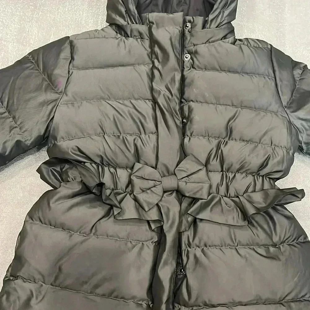 [5/6]Aquascutum Junior Girl Down Filled Gray Puffer Jacket with Bow  at waist - Picture 2 of 9